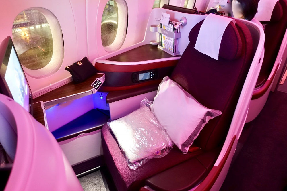 カタール航空のビジネスクラス  おまとめ フライトレビュー】カタール航空 ビジネスクラス 『Business